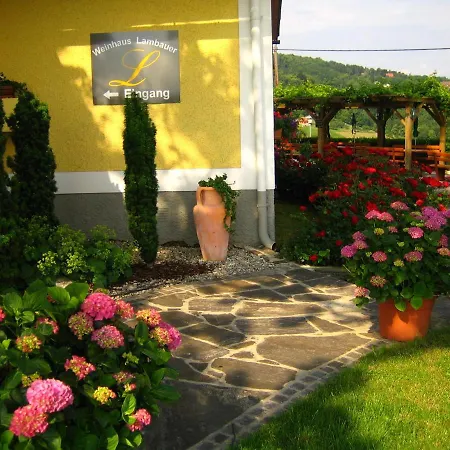 Weingut Lambauer 게스트하우스 키체크 임 자우잘