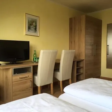 Weingut Lambauer 게스트하우스 키체크 임 자우잘