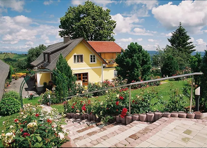 Weingut Lambauer Gasthuis 3*